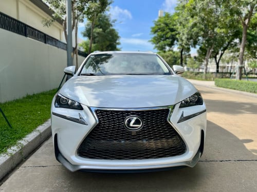 Nx200t 2015 Luxury ប៉ុង1, 3ប៊ូតុង