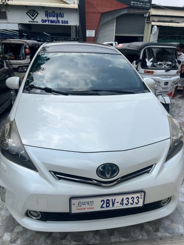 PriusVឡានជួលស្អាតថ្មី២៥ខេត្តក្រុង