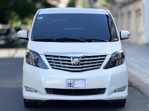 Toyota  Alphard 2011 Auto2 ក្នុងលឿង កៅអីម៉ាស្សាVIP