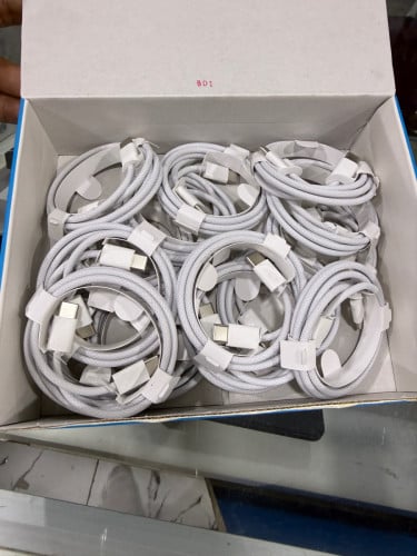 ខ្សែសាកហ្សុីន15PM​ ដកចេញពីប្រអប់