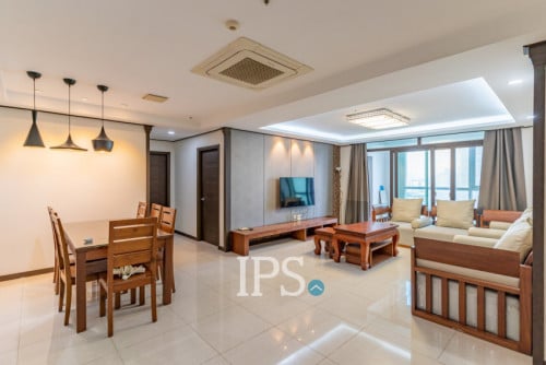 #FORSALE Luxury 3-Bedroom Condo🏠🌿 - 📍De Castle Royal, BKK1, Phnom Penh