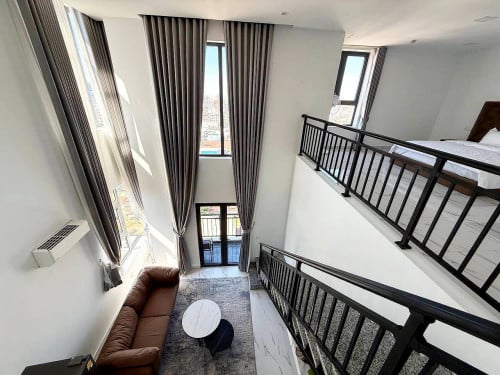 🏢 2-Bedroom Duplex Apartment for Rent – Boeung Trabek