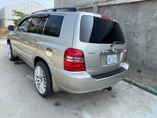 03ពាក់កណ្តាលហ្វូល​ បេីកតំបូល​ ប៉ុង2​ V6 ឡានម្ចាស់ផ្ទាល់​ ធានាឡានអត់បុកអត់ប៉ះ​ ទឹកថ្នាំសុីន