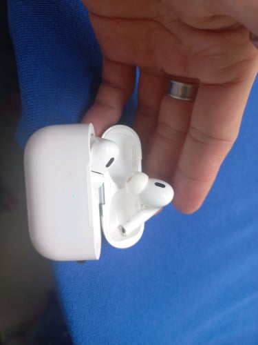 AirPod Pro2 95% Original 💎Free Case