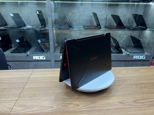 Asus Tuf gaming FX504GM (Gaming&Design)