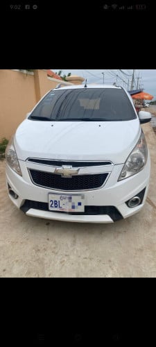 Chevrolet Spark 2012 color white