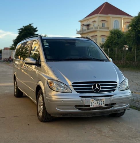 Mercedes Viano 2007