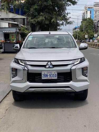 Mitsubishi Triton 2022