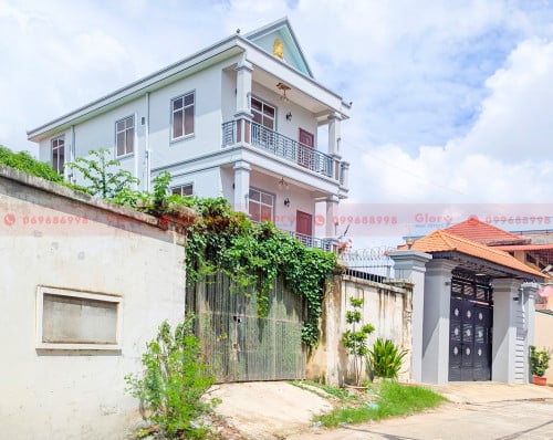 Modern 4-Bedroom House For Lease In Boeung Tumpun Area, Phnom Penh