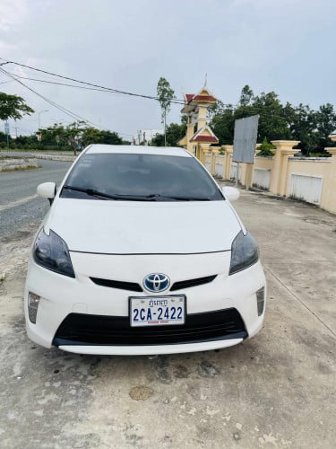 Toyota Prius 2012 op4 ក្នុងលឿង អាគុយឆ្នាំ2020 យ៉ាន18”