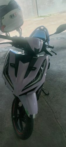 Vario 125 2024 ថ្មី $1470 អត់លីអូ