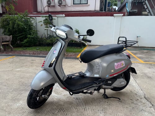 Vespa Sprint 2022