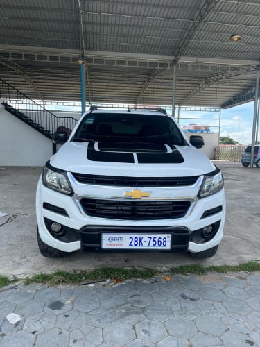 ត្រូវការលក់ឡានផ្ទាល់ខ្លួន