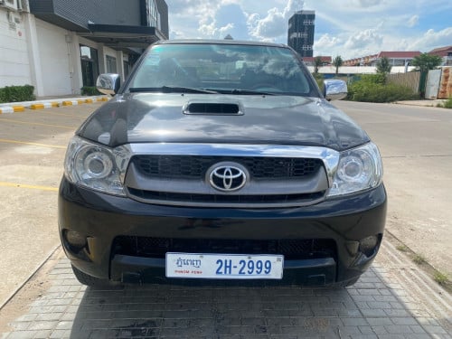 ទេីបកាត់បានថ្មី HILUX VIGO