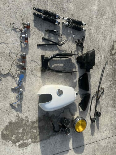 គ្រឿង Yamaha SR400