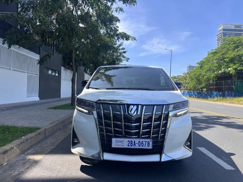 2018 V6 ឆ្វេងស្រ៊ីន កៅអីធំ