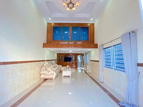 ផ្ទះសម្រាប់ជួលឫលក់​ បុរី​ហុងឡាយត្រពាំងថ្លឹង    -SR230