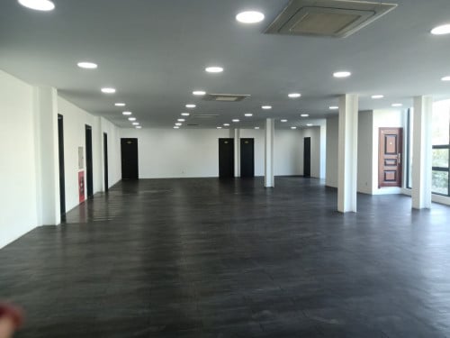 TB Olive Office Unit for Rent – Samdach Sothearos Blvd (90 sqm)