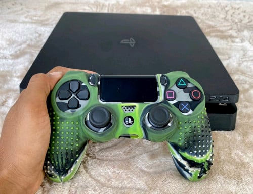 Ps4 slim 1T jailbreak (new99%)