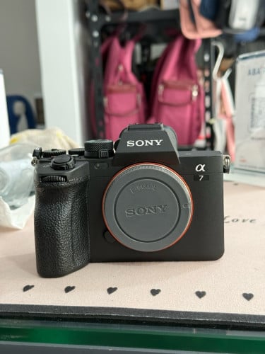 Sony A7IV 97%