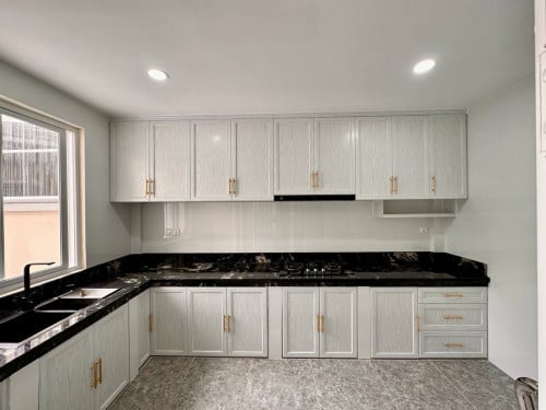 Twin Villa For Rent / 双拼别墅出租/ 一号公路