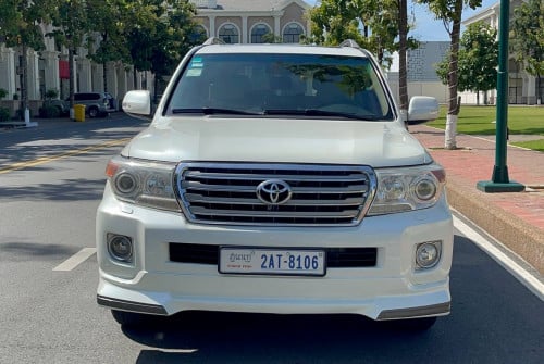 Toyota Land Cruiser 2010