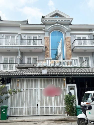 វិឡាភ្លោះជួល នៅជិតអុីអន2