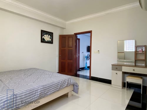 $330 | Nice Apartment For Rent In Boeung Keng Kang Area (BKK3)