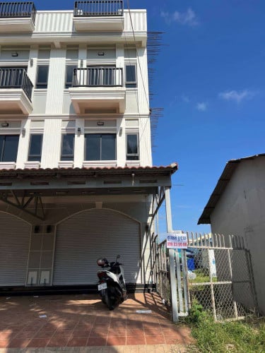 ផ្ទះលក់(House For Sell)