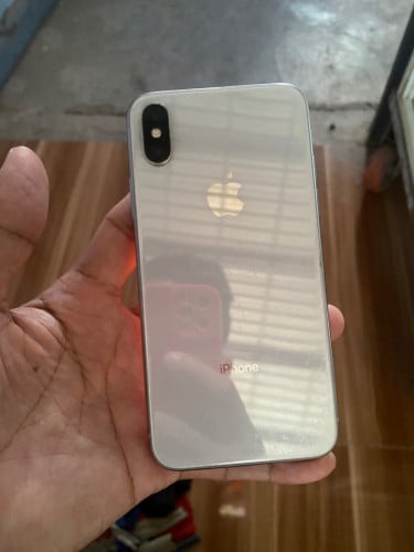 លក់ Ip x 64g 75$ បែកអេក្រង់តិច