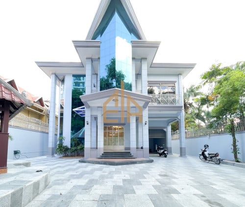 #Just Listed, 7 Bedroom Single Villa For Rent in BKK1.