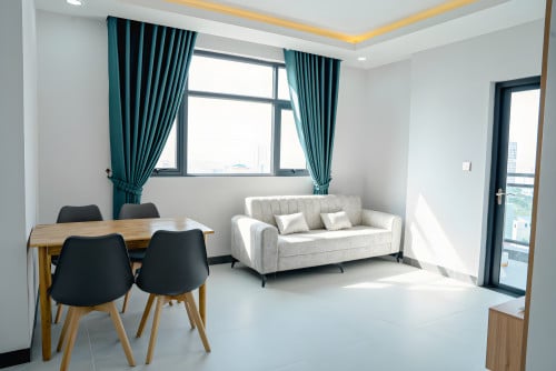 Beautiful 2BR Apt For Rent- With Gym& Pool