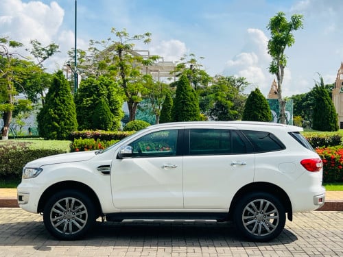 Ford Everest Titanm 2019