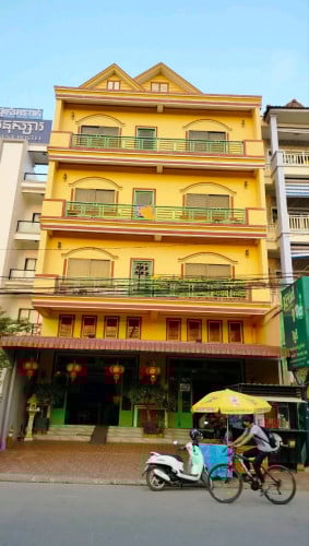 Guesthouse for rent in Kampot