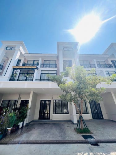 Link Villa LA For Sale in Borey Penghout Boeung Snor