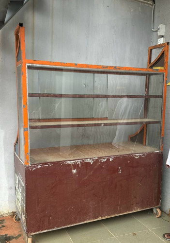 ធ្នើលក់ម្ជូរ