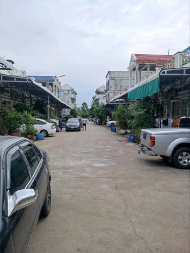 ផ្ទះលក់ក្នុងបុរីវិមានភ្នំពេញ