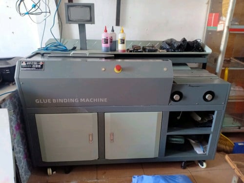 ម៉ាសុីនអ៊ុត គម្របសៀវភៅនៅល្អ លក់បន្ទាន់