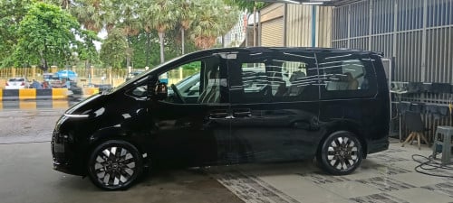 នាងខ្ញុំត្រូវការលក់ឡានផ្ទាល់ខ្លួន។