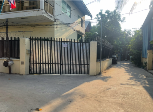 វីឡាកូនកាត់