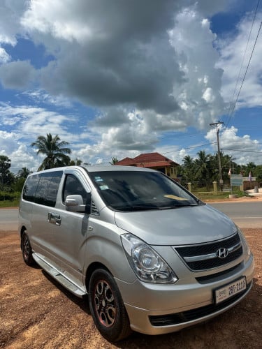 ឡានលក់តម្លៃសមរម្យបងប្អូន0979517570