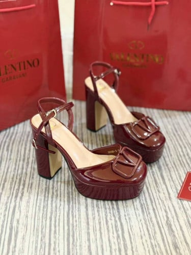 ស្បែកជើង​ 48$ box full set