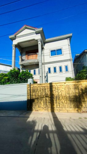 🏠 ផ្ទះលក់ & ជួលនៅក្រុងតាខ្មៅ / House for Sale & Rent in Takhmao Town