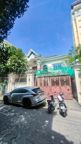 🏠 ផ្ទះវីឡាទោលលក់នៅក្រុងភ្នំពេញ / Single Villa for Sale in Phnom Penh city