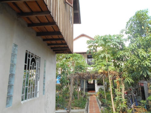 2 new houses on lakefront