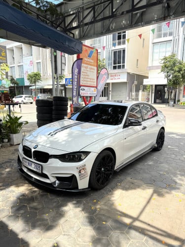 ទ្បានជិះផ្ទាល់ BMW 3series ឆ្នាំ2012