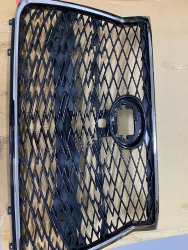 Grill Lexus LX600 F-Sport