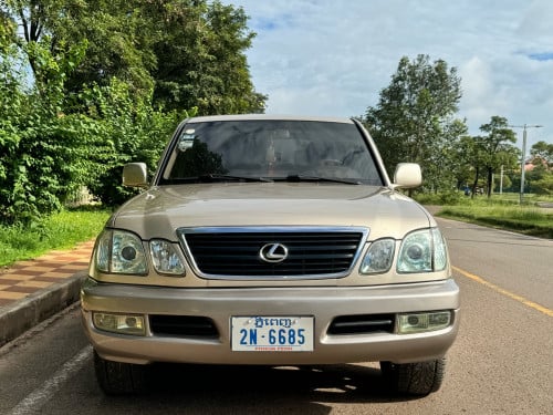 LEXUS LX470 ឆ្នាំ 1999 Full Option ហ្គាសហើយ ឡានស្អាត