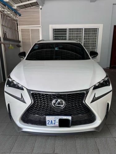 Lexus NX 200t