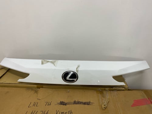 Lexus NX300 part លក់
